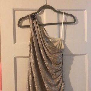 Champagne cocktail dress- Maggy London size 6